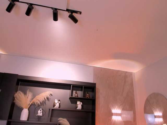 CaitlynBell live cam on BongaCams