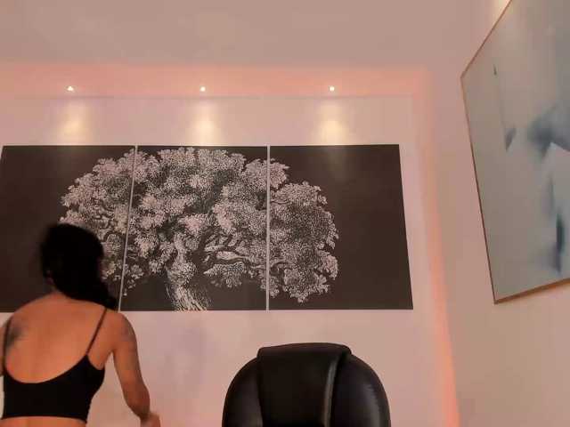 CaitlynBell live cam on BongaCams