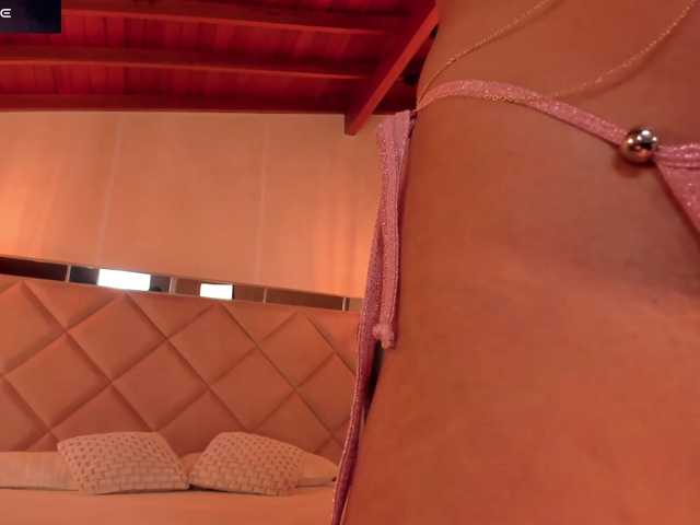 CaitlynBell live cam on BongaCams