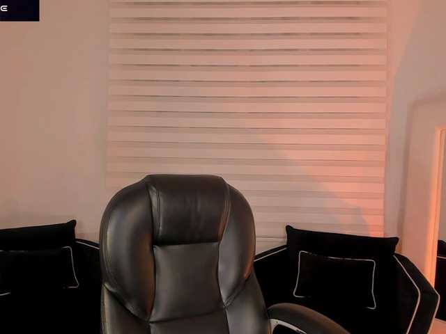 CaitlynBell live cam on BongaCams