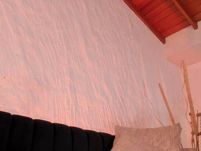 CaitlynBell live cam on BongaCams