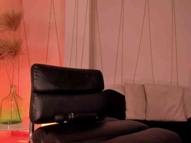 CaitlynBell webcam