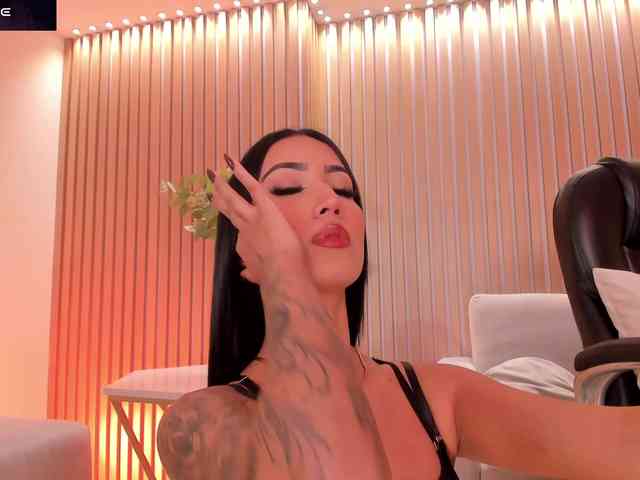 CaitlynBell webcam