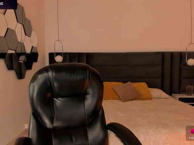 CaitlynBell webcam