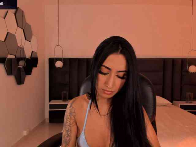 CaitlynBell webcam