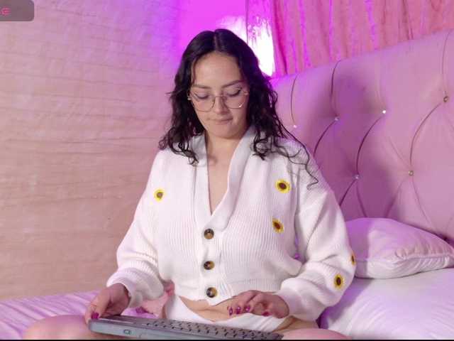 ManuMeow live cam on BongaCams
