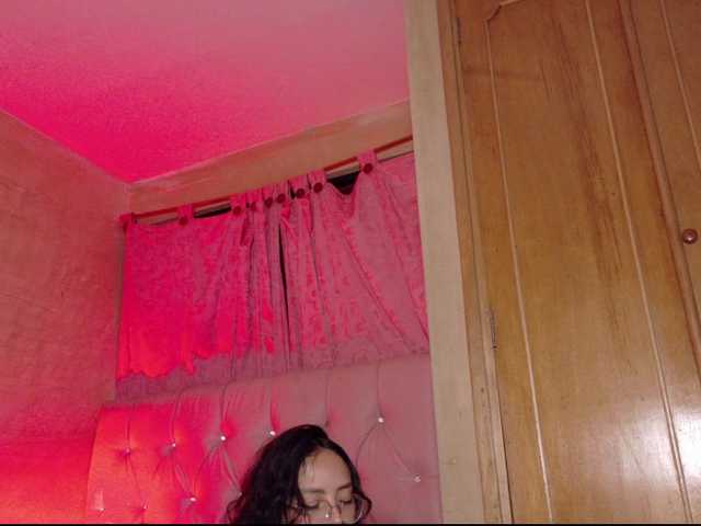 ManuMeow live cam on BongaCams