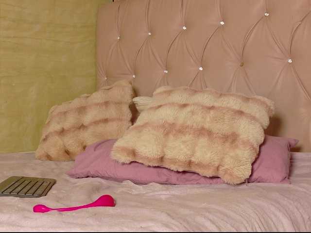 ManuMeow live cam on BongaCams