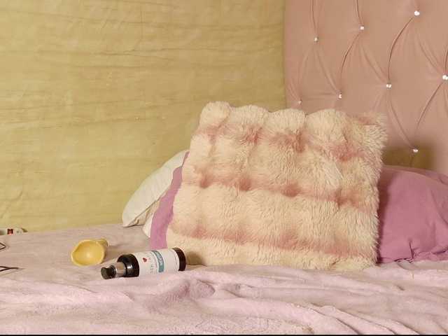 manumeow cam belle