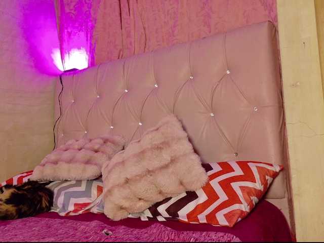 ManuMeow live cam on BongaCams