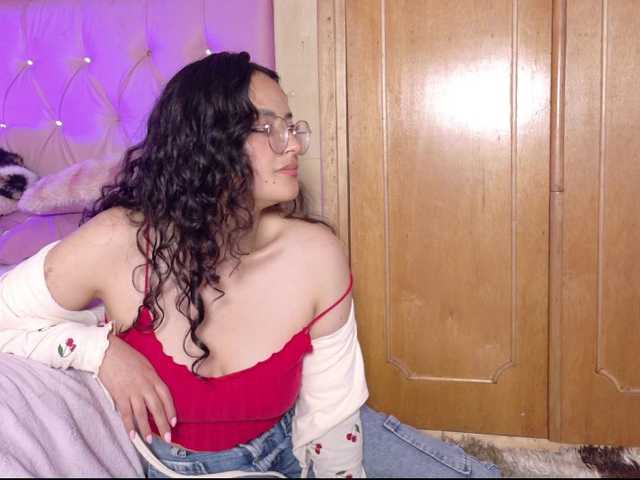 ManuMeow live cam on BongaCams