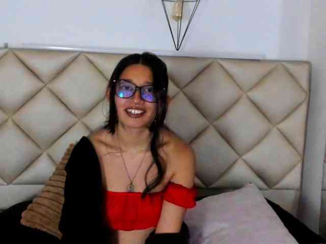 AriaLilith webcam