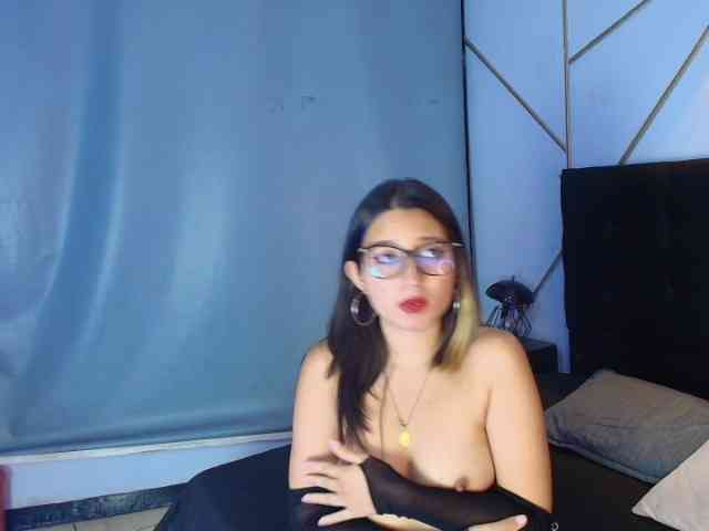 AriaLilith webcam