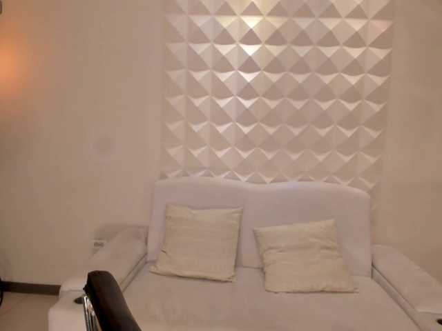 EmmaMonroe Cam en directo en BongaCams