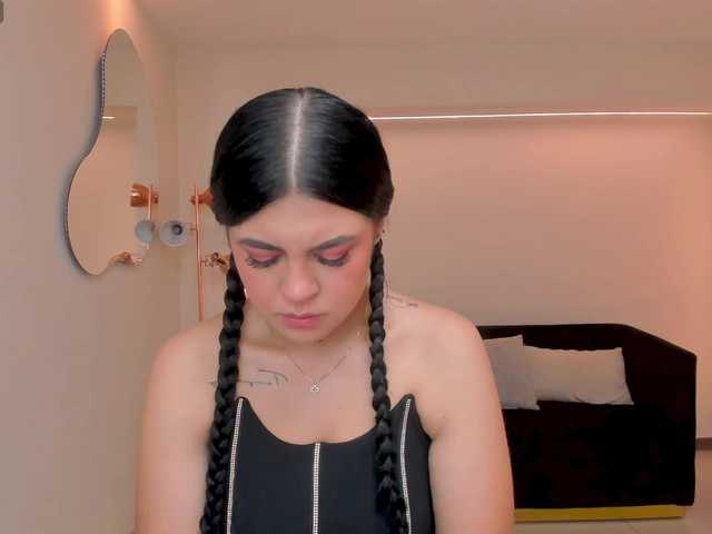 EmmaMonroe live cam on BongaCams