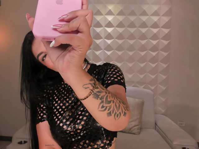 EmmaMonroe live cam on BongaCams