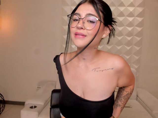 EmmaMonroe live webcam show