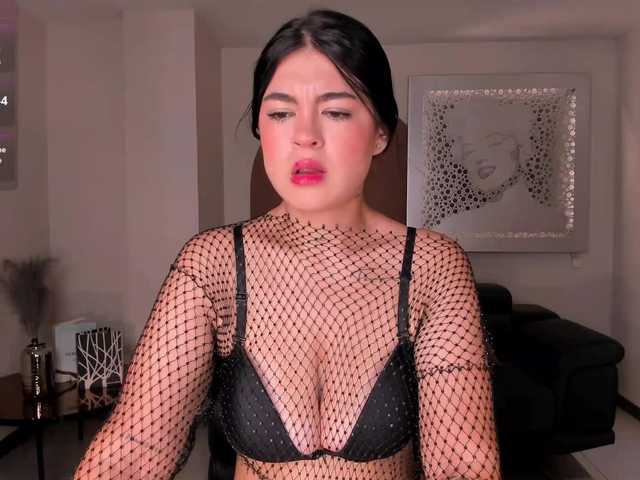 EmmaMonroe live cam on BongaCams