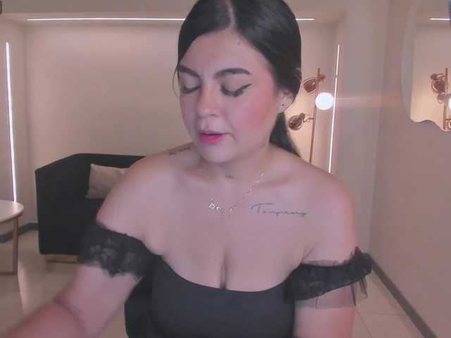 EmmaMonroe live cam on BongaCams