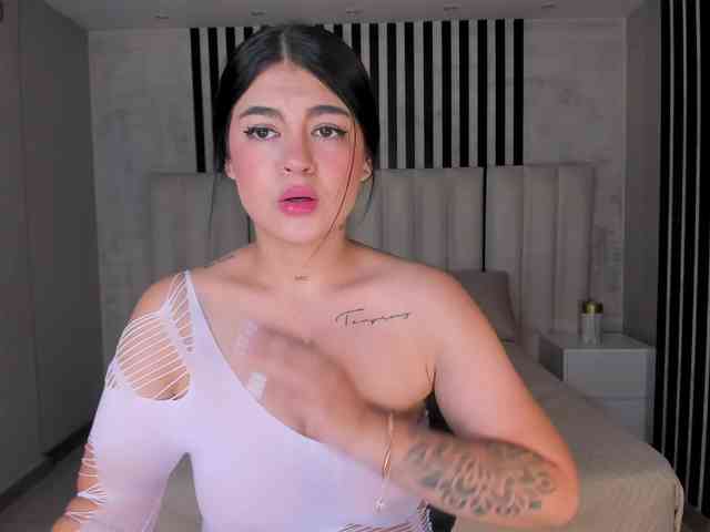 EmmaMonroe webcam