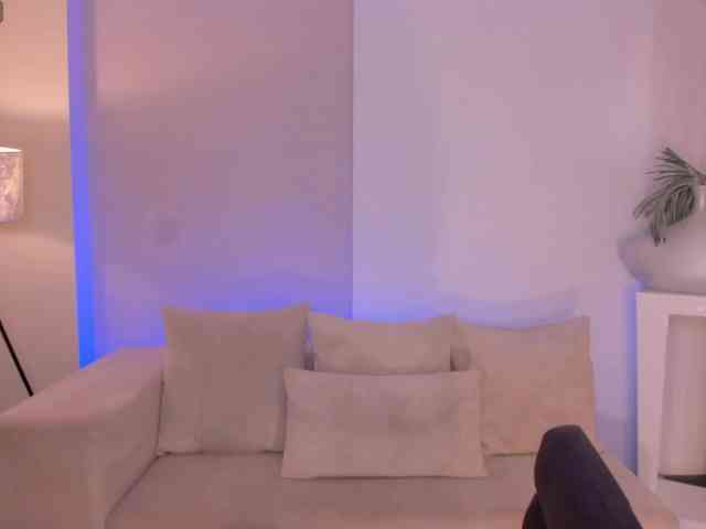 EmmaMonroe webcam