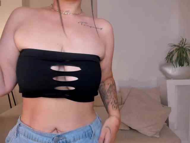 EmmaMonroe webcam