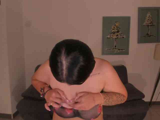 EmmaMonroe webcam