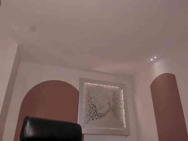 EmmaMonroe webcam