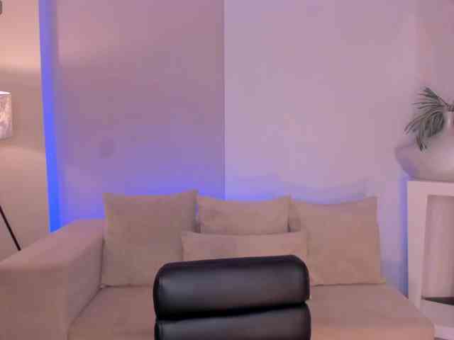 EmmaMonroe webcam