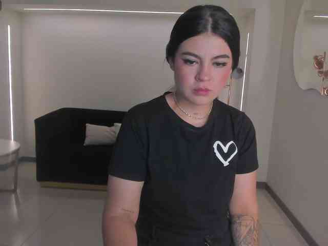 EmmaMonroe webcam