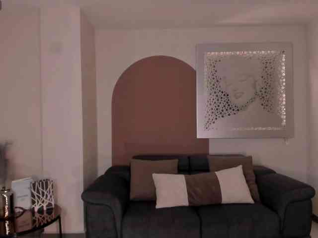 EmmaMonroe webcam