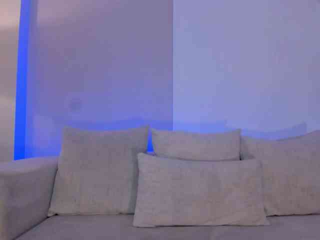 EmmaMonroe webcam