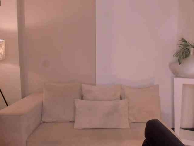 EmmaMonroe webcam