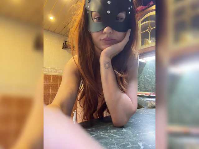 Miamour live cam on BongaCams