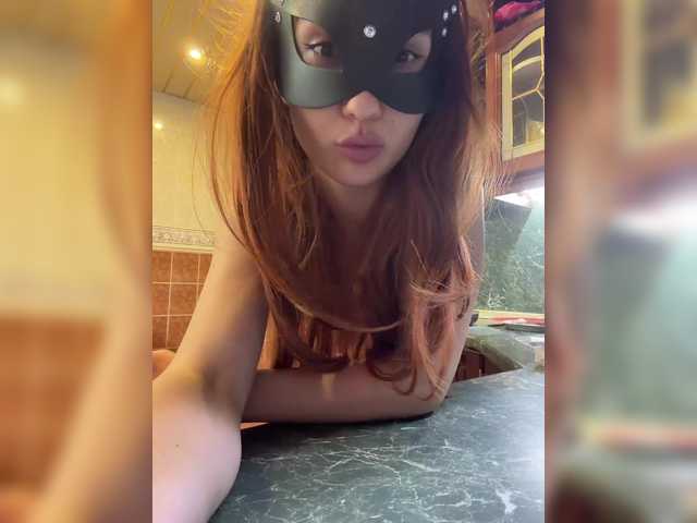 Miamour live cam on BongaCams