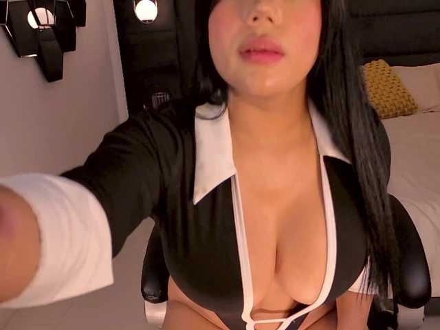 AshleyFerrer live cam on BongaCams