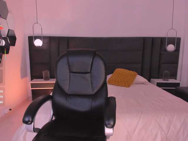AshleyFerrer live cam on BongaCams