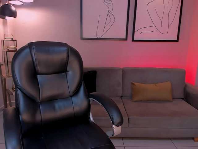 AshleyFerrer live cam on BongaCams