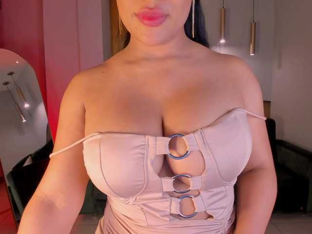 AshleyFerrer live cam on BongaCams