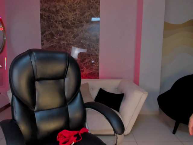 AshleyFerrer live cam on BongaCams