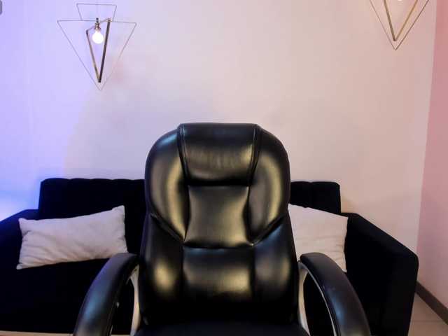 AshleyFerrer live cam on BongaCams