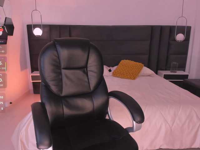 AshleyFerrer live cam on BongaCams