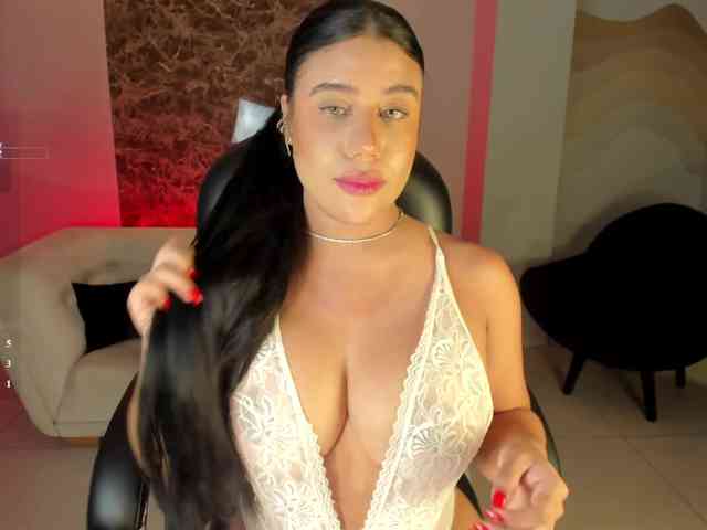 AshleyFerrer AshleyFerrer