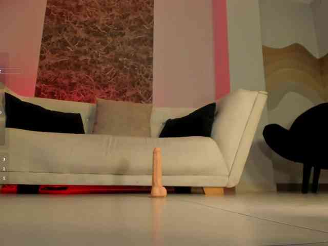 AshleyFerrer webcam