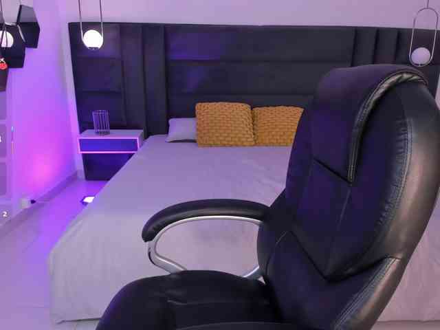 AshleyFerrer webcam