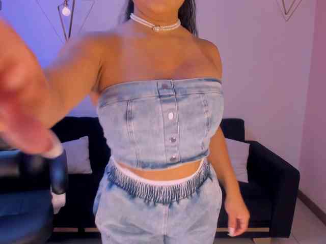 AshleyFerrer AshleyFerrer