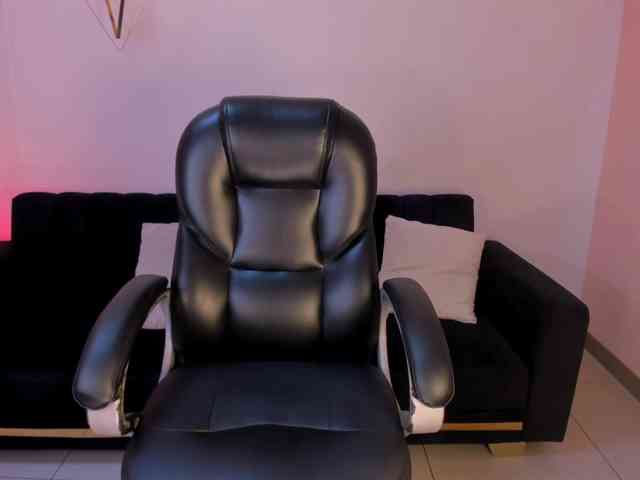 AshleyFerrer webcam