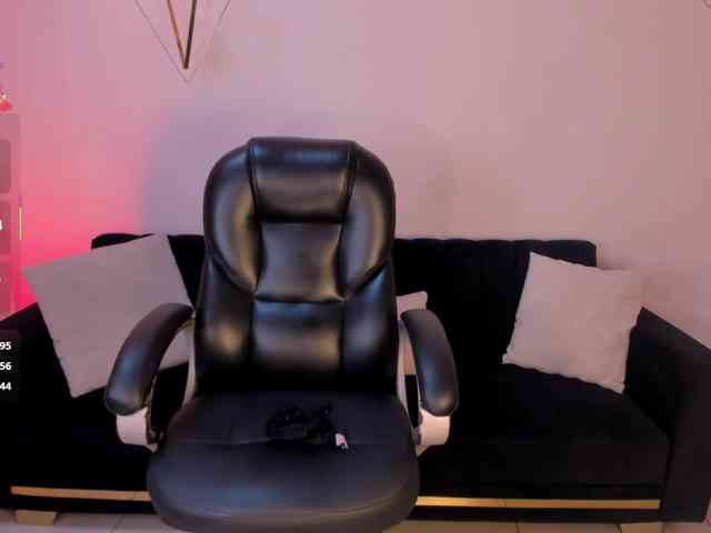 AshleyFerrer webcam
