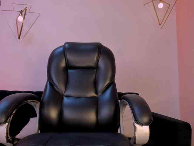 AshleyFerrer webcam