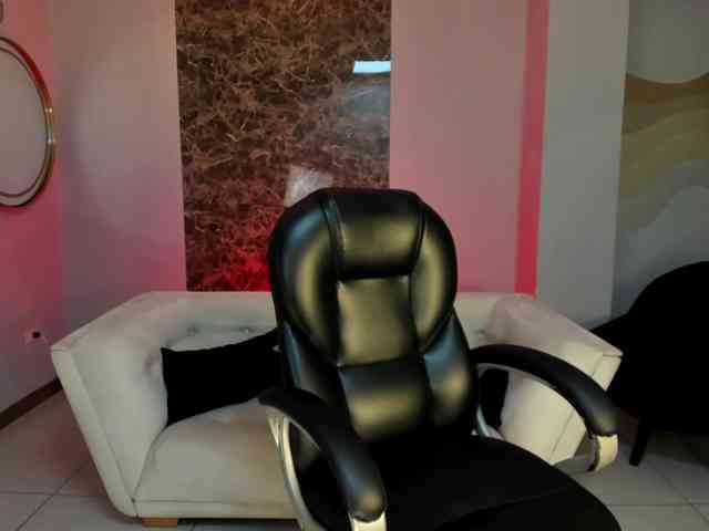 AshleyFerrer webcam